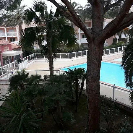 Du Golfe Apartamento *